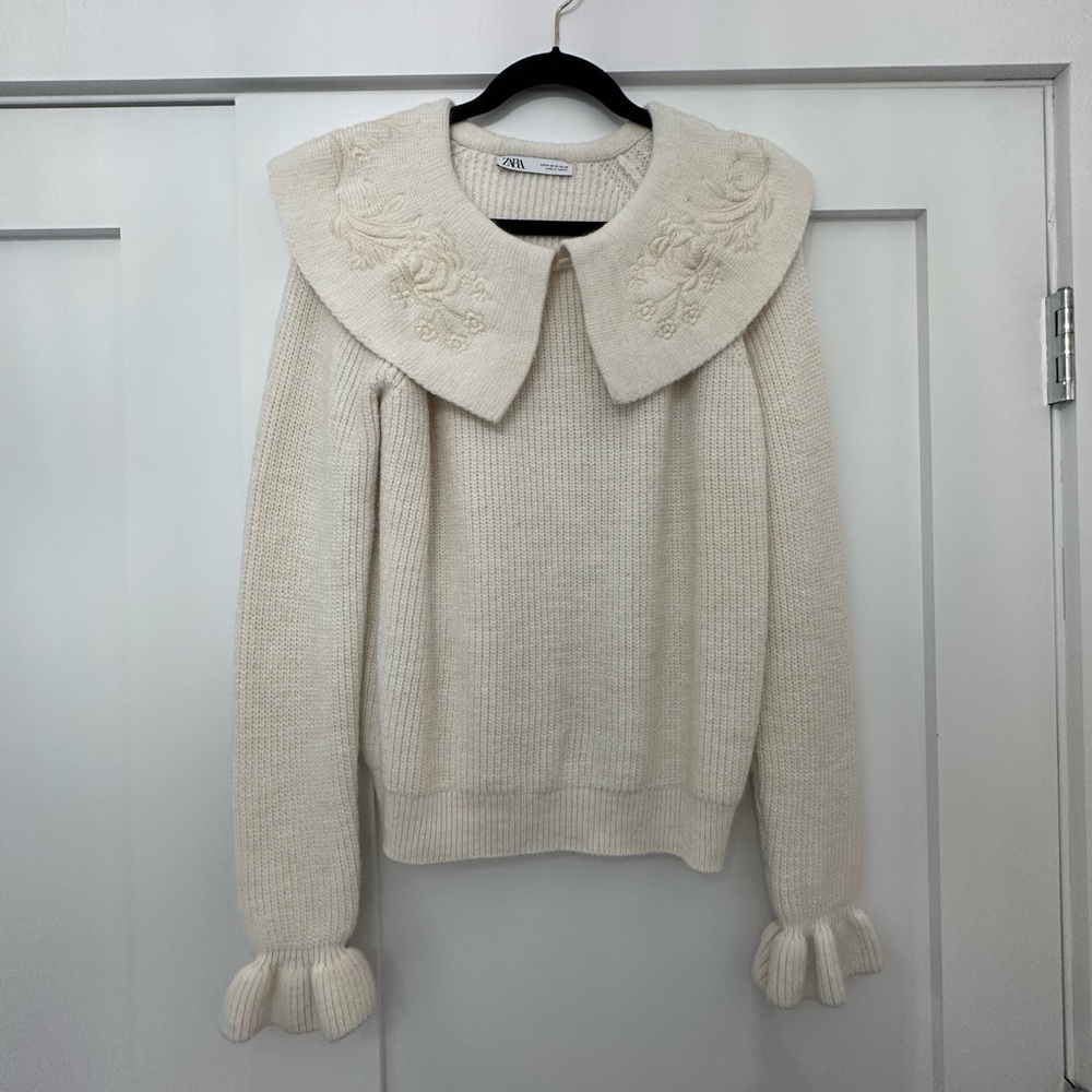 Zara ivory knit sweater with collar. Size medium